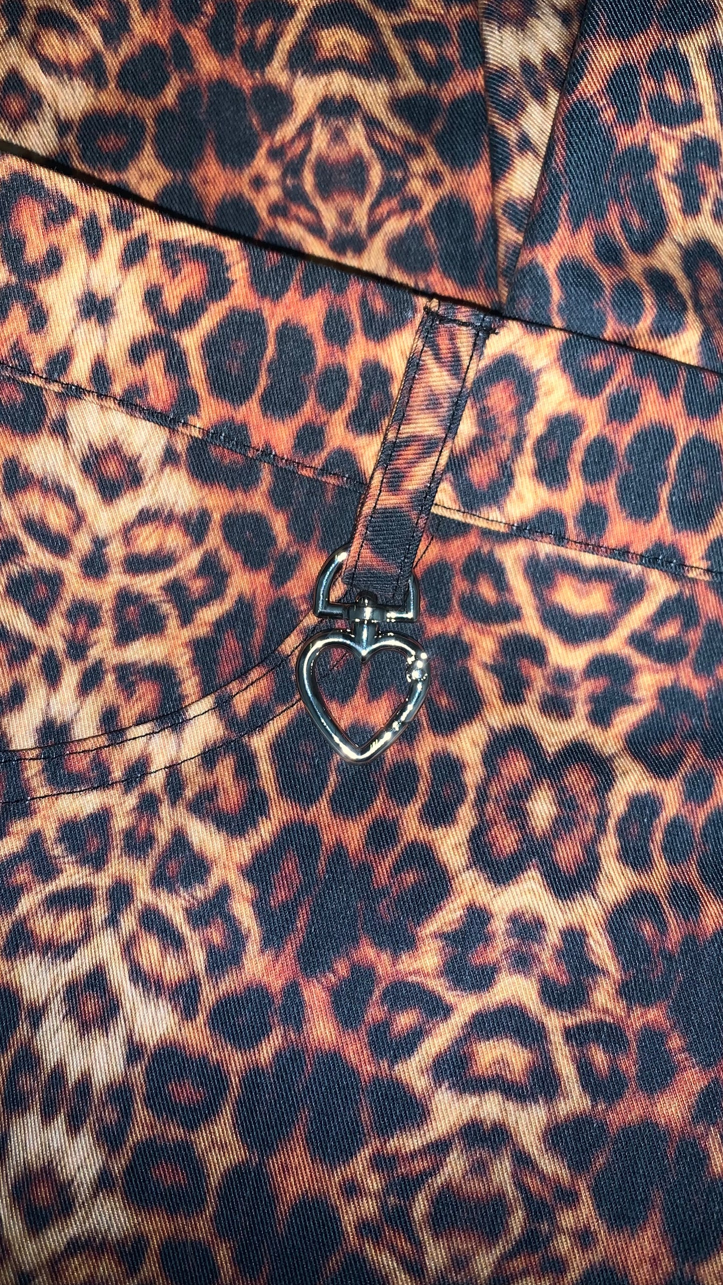 Jorts Cheetah 42