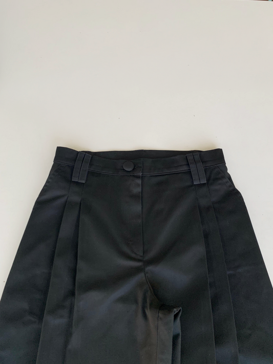 PREVENTA Pantalón Pleats Negro